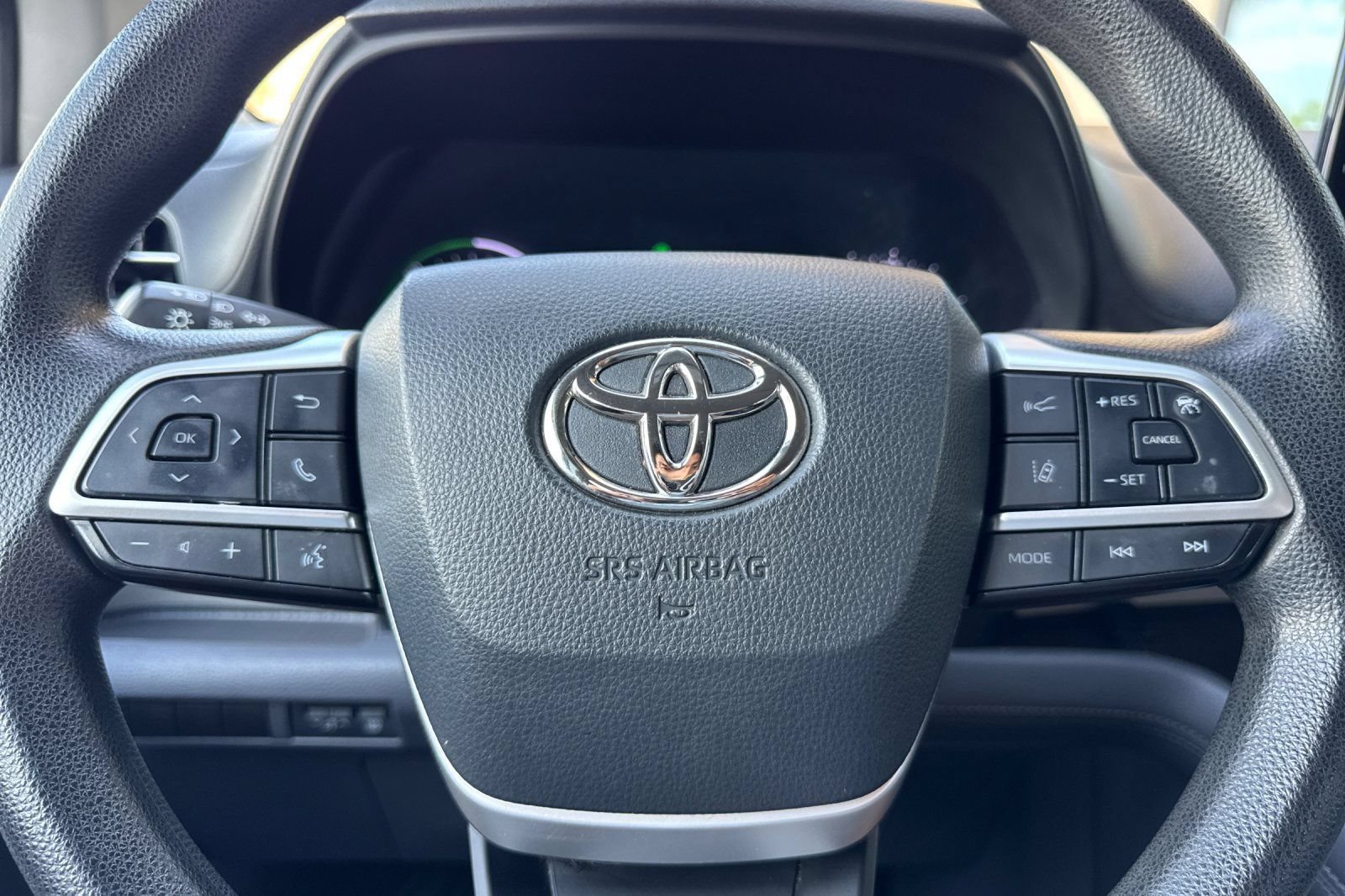 Used 2021 Toyota Sienna LE AWD/4WD image 25