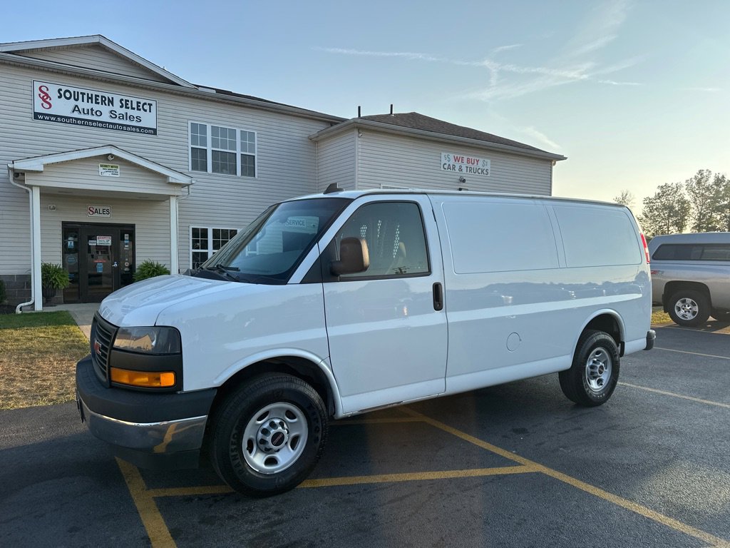 Used 2019 GMC Savana 2500 w/ Driver Convenience Package image 2