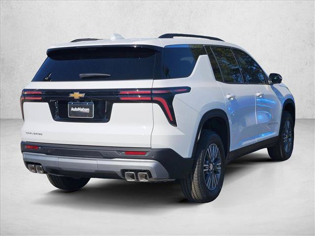 New 2026 Chevrolet Traverse LT w/ Driver Confidence Package FWD image 2