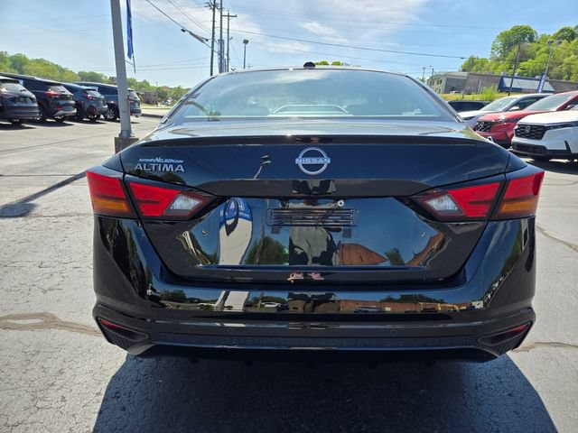 Used 2025 Nissan Altima 2.5 SV FWD image 8