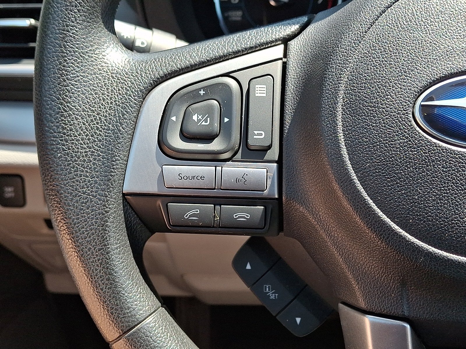 Used 2018 Subaru Forester 2.5i Premium AWD/4WD image 21