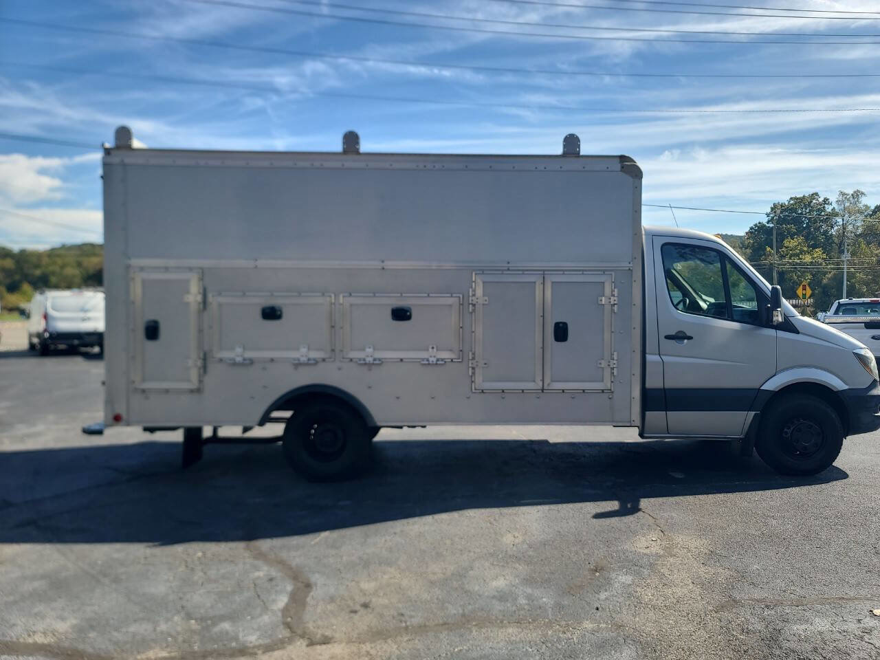 Used 2015 Freightliner Sprinter 3500 image 10