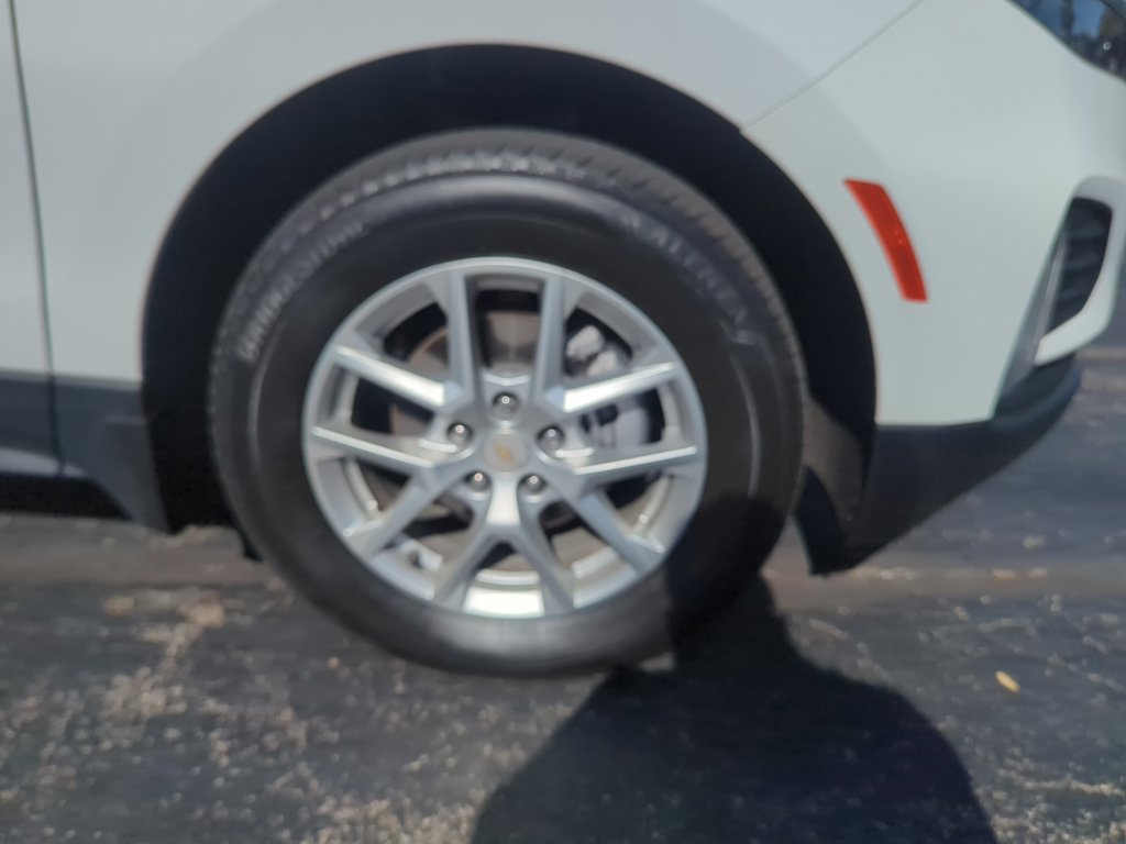 Certified 2024 Chevrolet Equinox LT w/ LPO, Floor Liner Package AWD/4WD image 11
