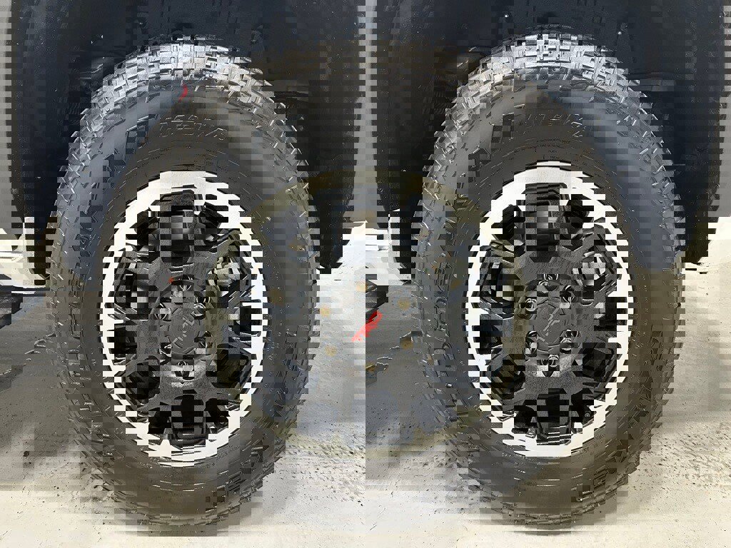 Used 2025 Toyota 4Runner TRD Off-Road image 61