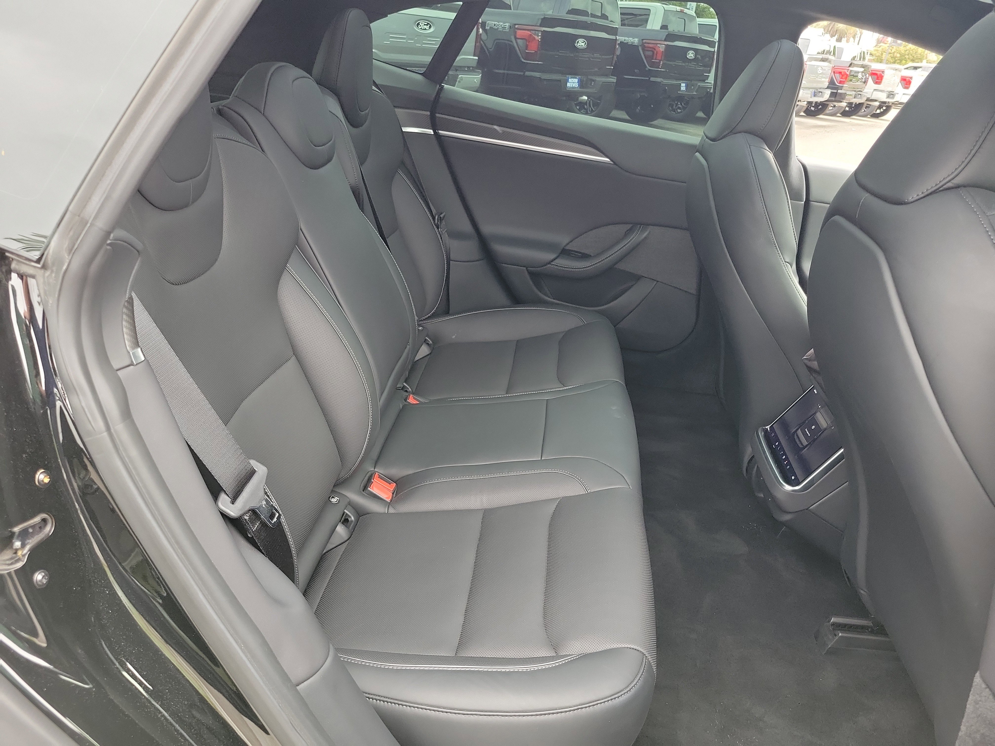 Used 2024 Tesla Model S Plaid image 25