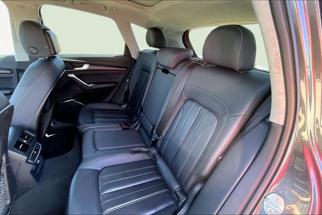 Used 2022 Audi Q5 2.0T Premium Plus w/ Premium Plus Package AWD/4WD image 28