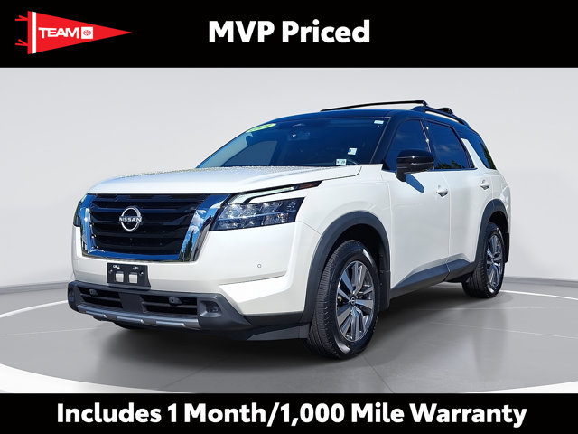Used 2024 Nissan Pathfinder SL