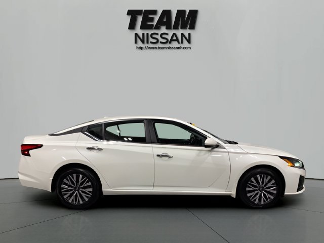 Certified 2023 Nissan Altima 2.5 SV w/ SV Premium Package AWD/4WD image 8