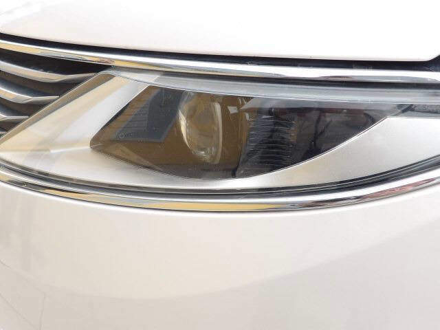 Used 2015 Lincoln MKZ Base 4dr Sedan w/ Equipment Group 202A Reserve image 23