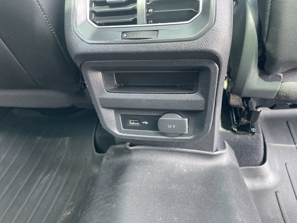Used 2018 Volkswagen Tiguan SE w/ Panoramic Sunroof Package AWD/4WD image 25