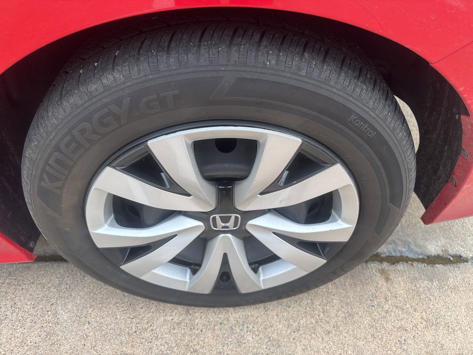 Used 2024 Honda Civic LX image 5