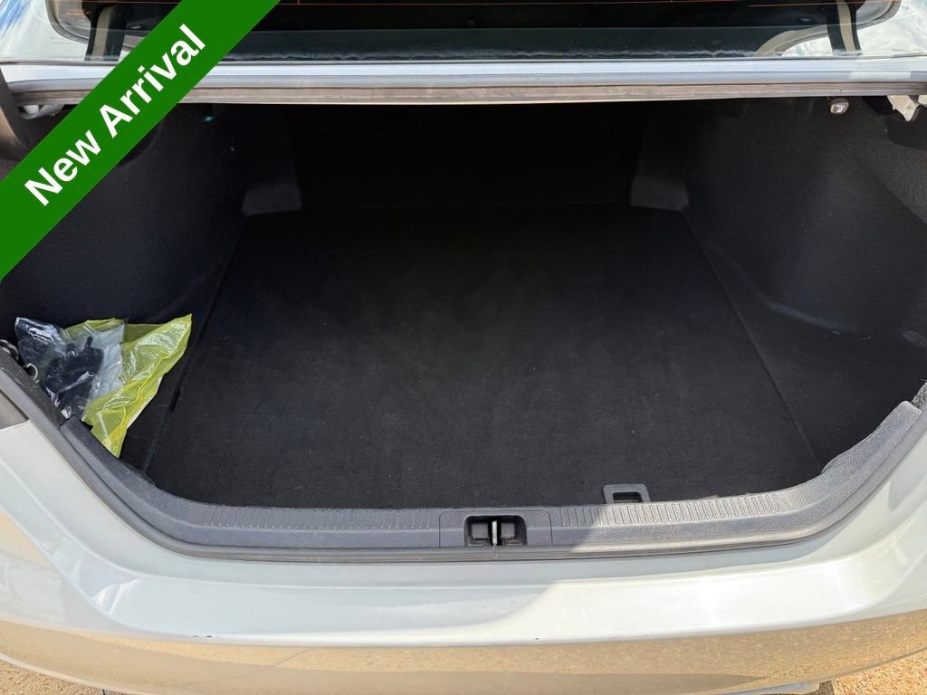 Used 2023 Toyota Camry SE FWD image 17