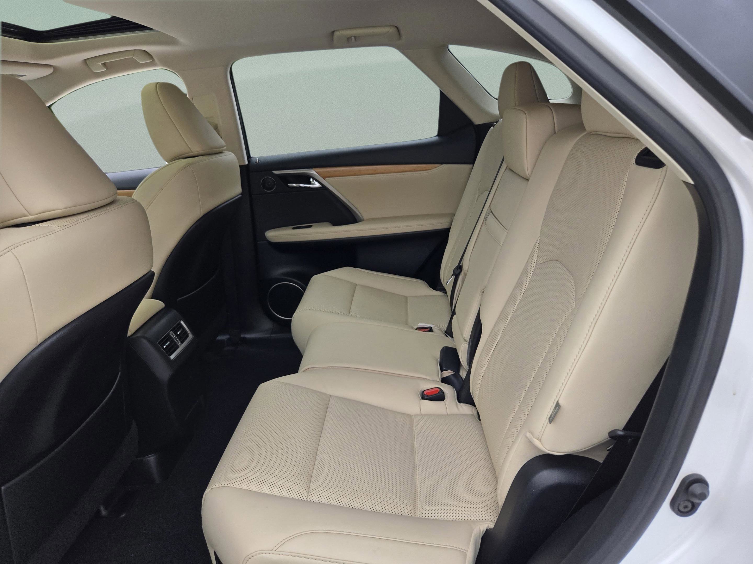 Used 2022 Lexus RX 350L Premium w/ Premium Package AWD/4WD image 20