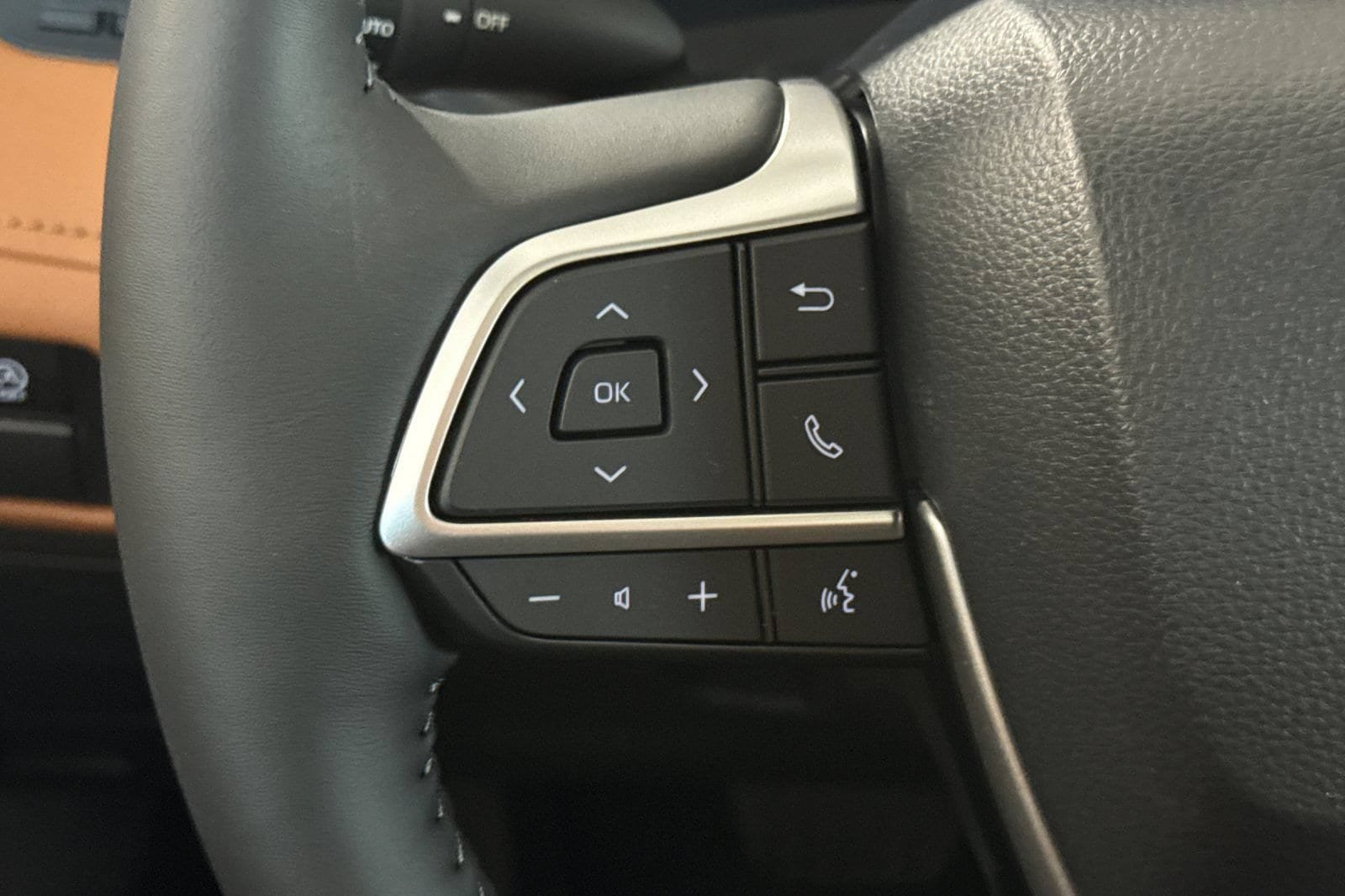 New 2026 Toyota Highlander Platinum AWD/4WD image 31