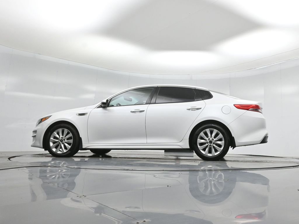 Used 2016 Kia Optima EX w/ Premium Package image 49