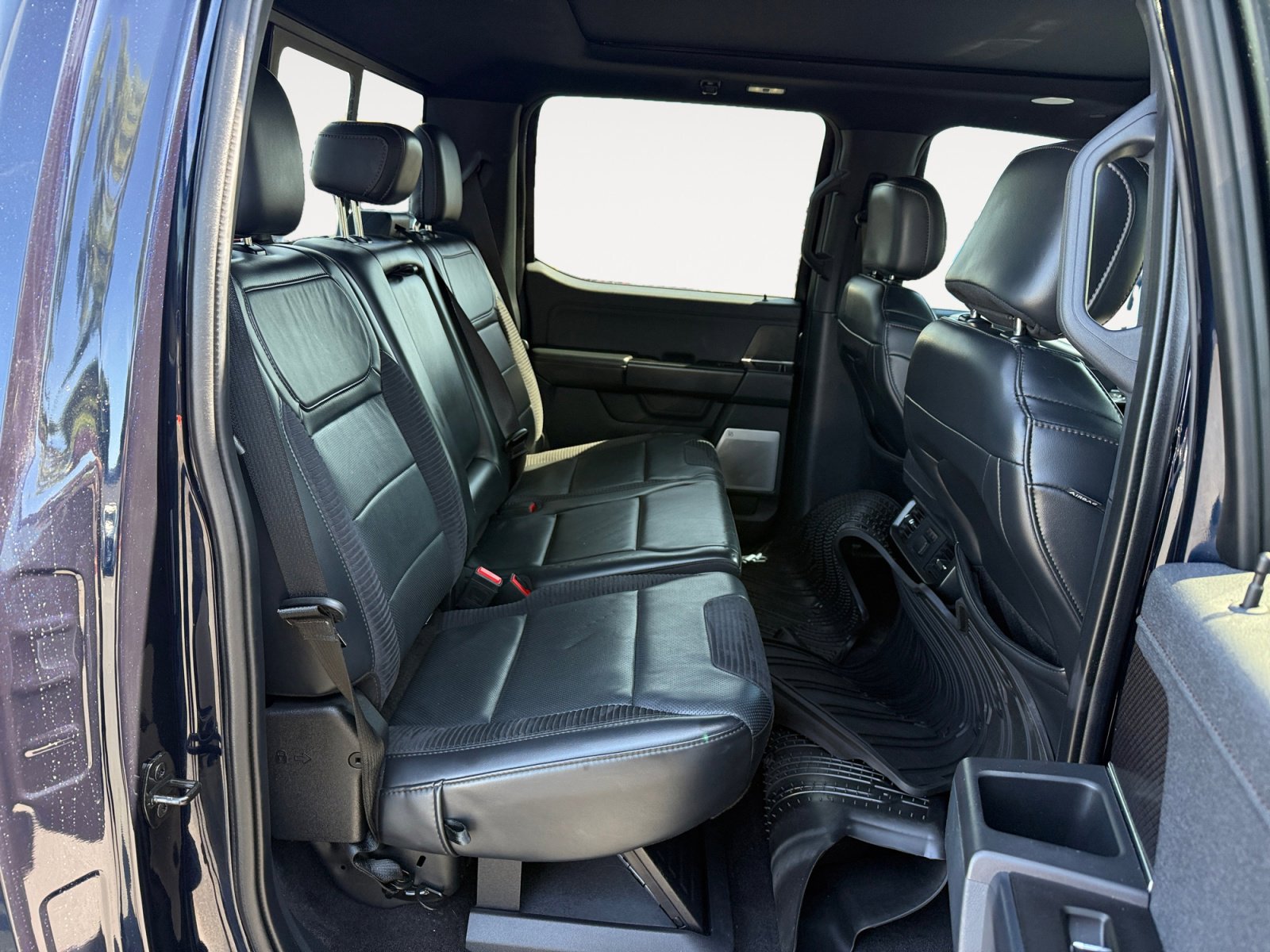 Used 2022 Ford F150 Raptor w/ Equipment Group 801A High AWD/4WD image 18