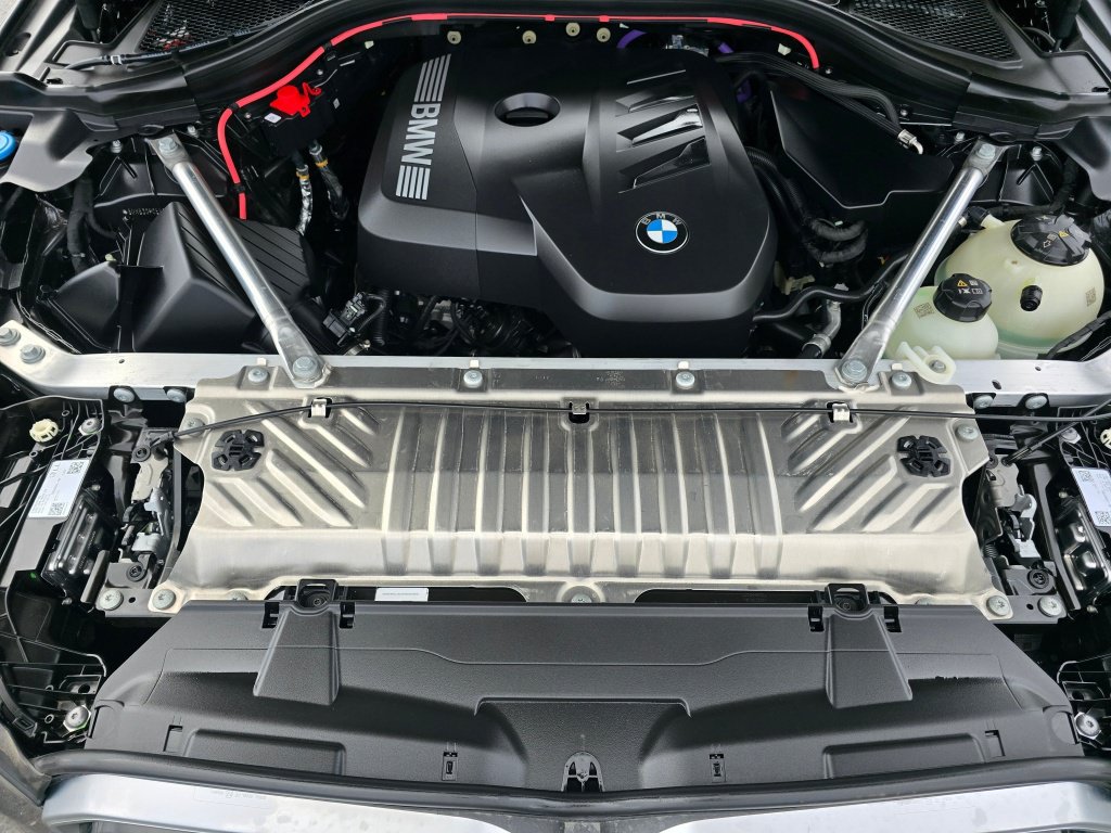 Used 2025 BMW X3 xDrive30i w/ Premium Package AWD/4WD image 10