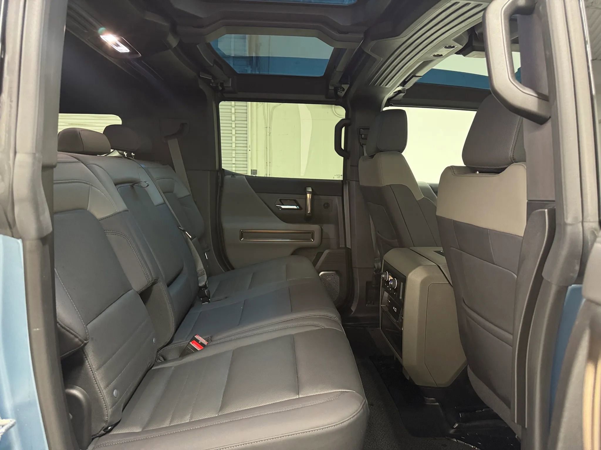 Used 2024 GMC Hummer EV 3X w/ Omega Edition image 15