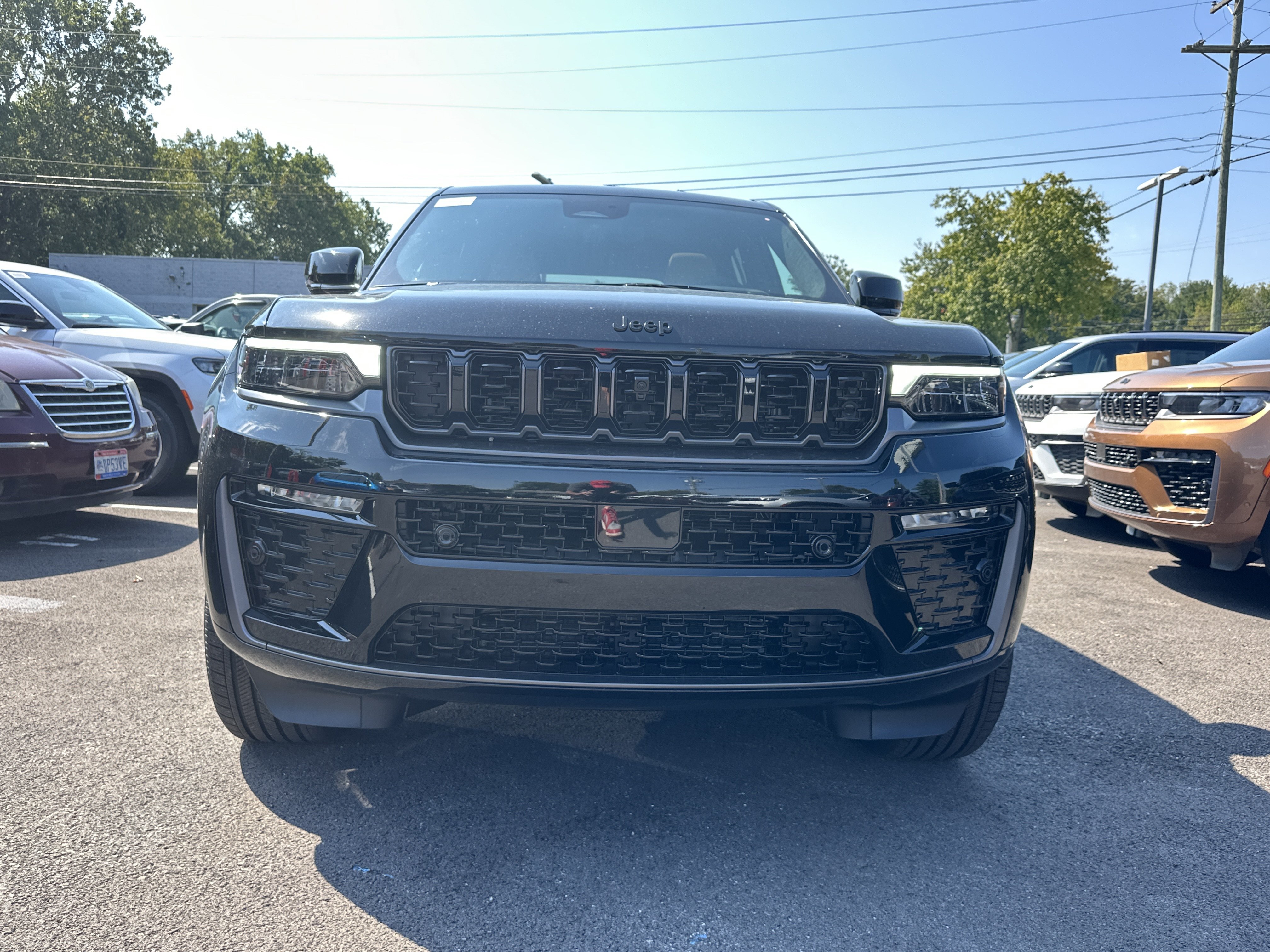 New 2027 Jeep Grand Cherokee Summit w/ Adv Protech Group IV AWD/4WD image 22
