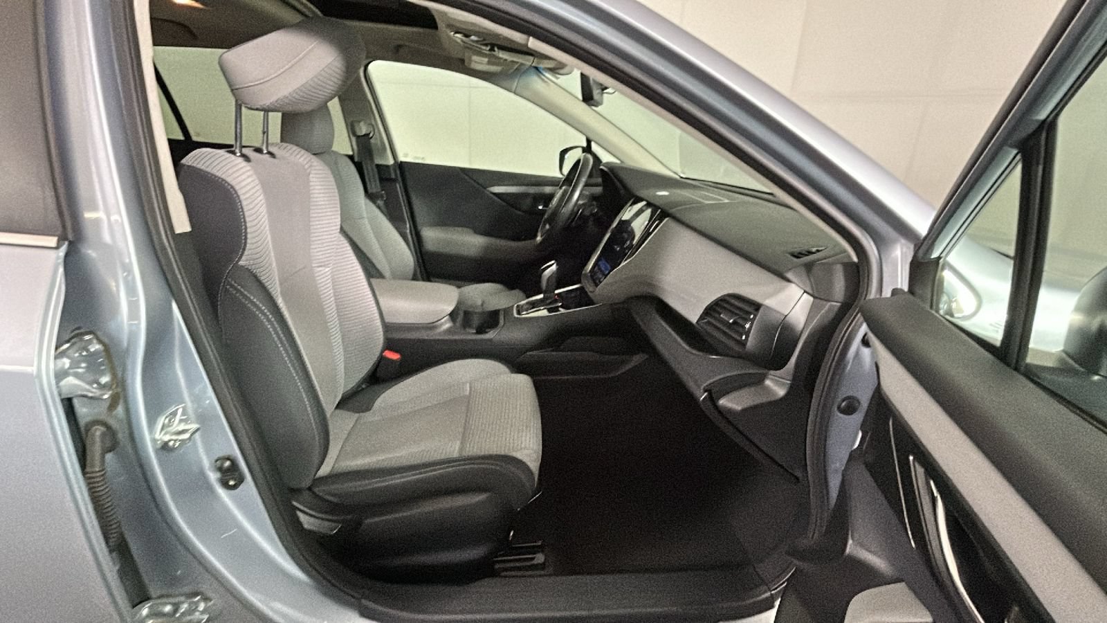 Used 2021 Subaru Outback Premium AWD/4WD image 33