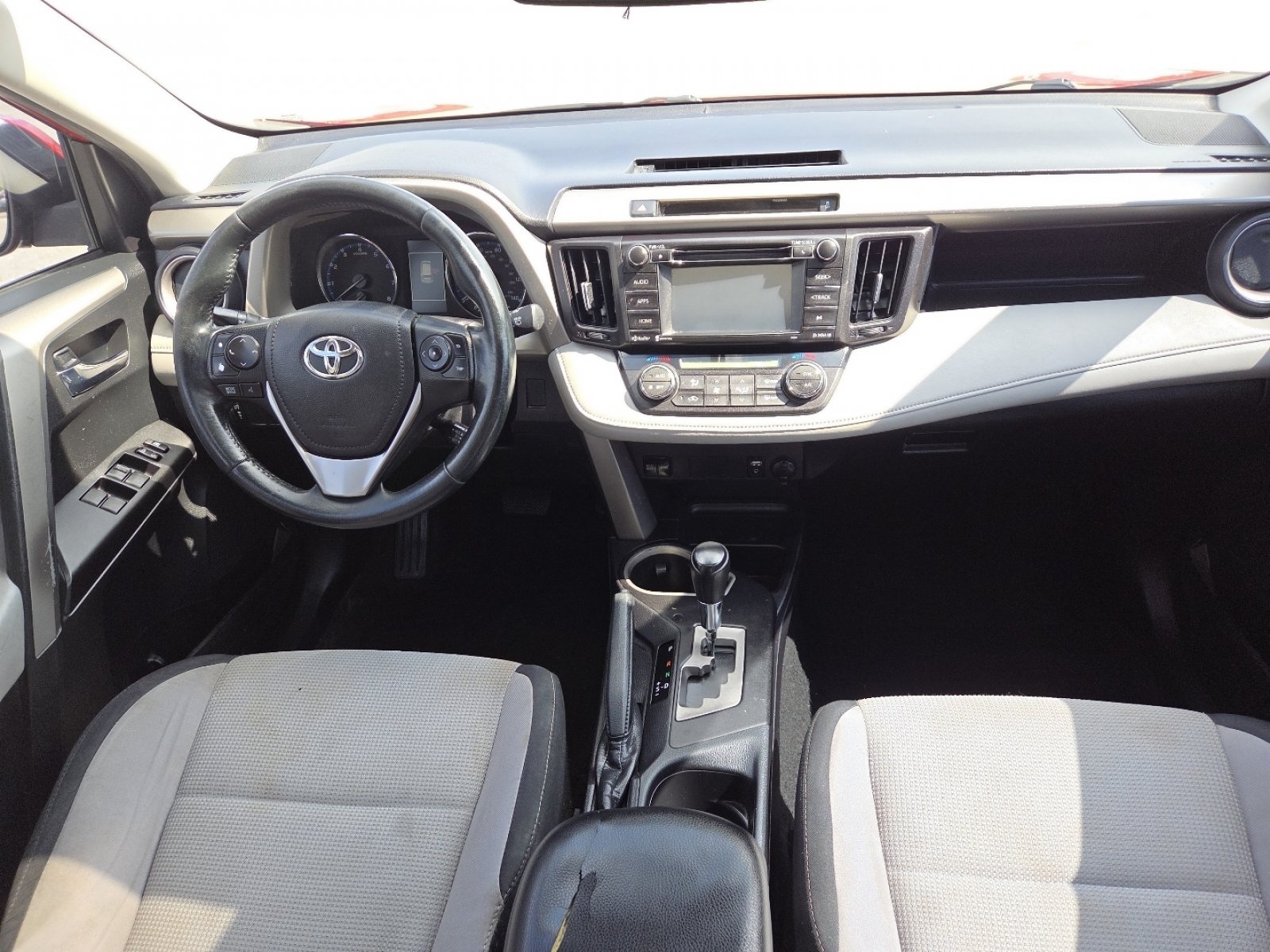 Used 2016 Toyota RAV4 XLE FWD image 23
