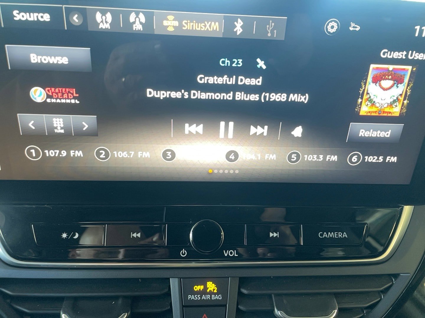 Used 2024 Nissan Altima 2.5 SR w/ SR Premium Package image 8