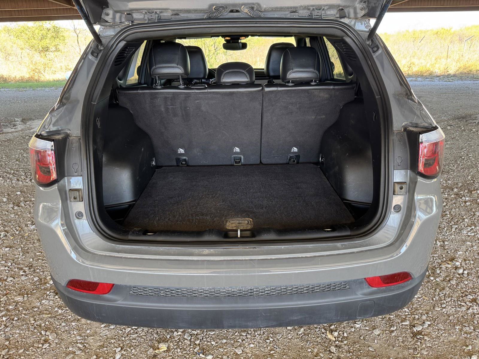 Used 2024 Jeep Compass Latitude image 29