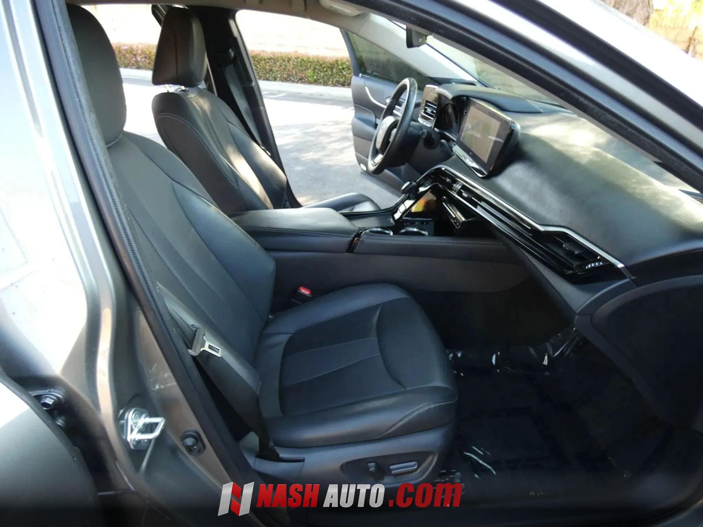 Used 2023 Toyota Mirai w/ Advanced Technology Package RWD image 27