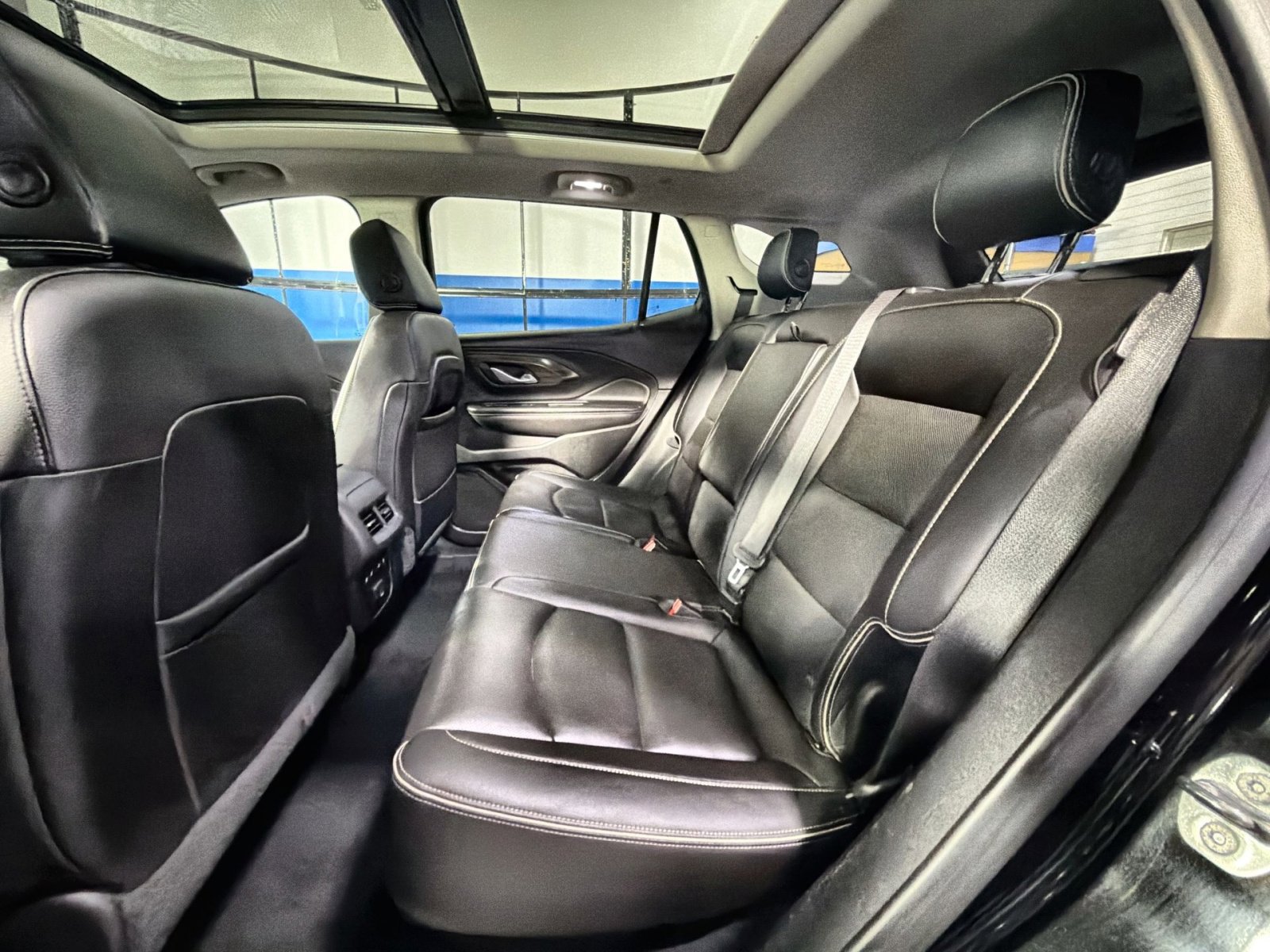 Used 2018 GMC Terrain Denali w/ Advanced Safety Package AWD/4WD image 35