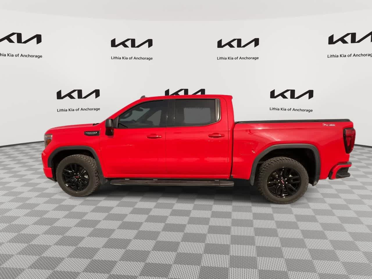Used 2021 GMC Sierra 1500 Elevation w/ LPO, Elevation Black Package AWD/4WD image 5