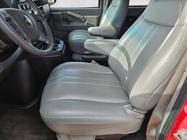 Used 2017 Chevrolet Express 2500 LT w/ LT Preferred Equipment Group image 14
