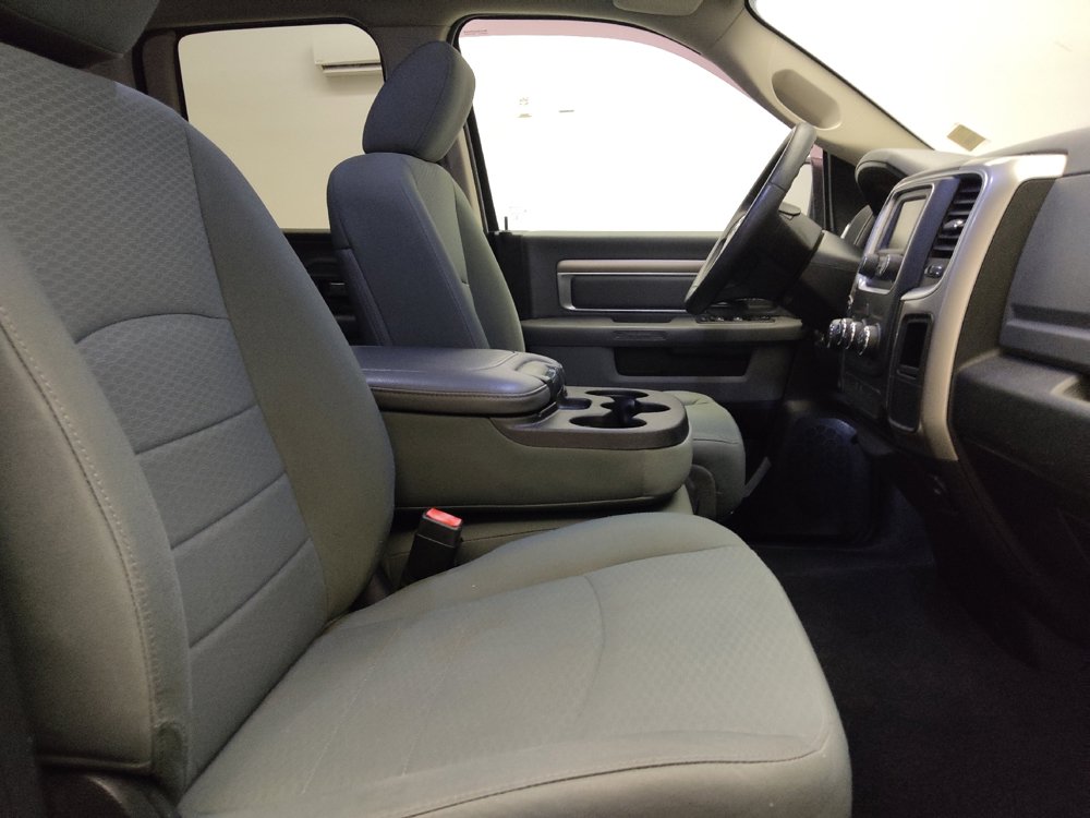 Used 2018 RAM 1500 Classic SLT AWD/4WD image 21