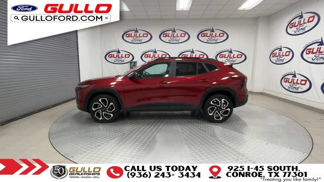 Used 2024 Chevrolet Trax RS w/ Sunroof Package FWD image 5