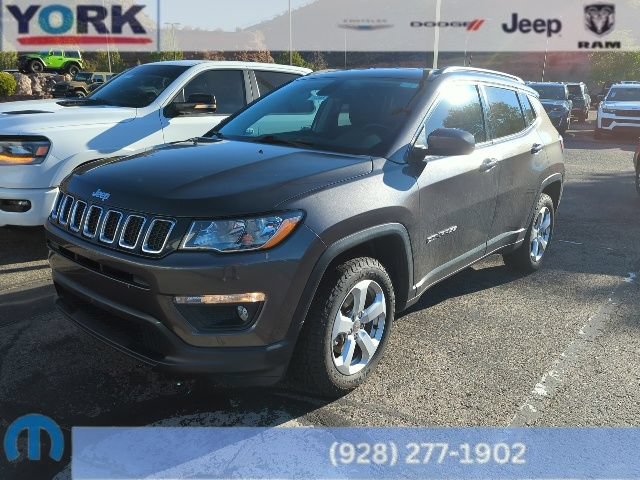 Used 2018 Jeep Compass Latitude w/ Popular Equipment Group AWD/4WD image 1
