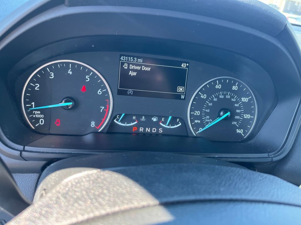 Used 2021 Ford EcoSport SE w/ SE Convenience Package image 9
