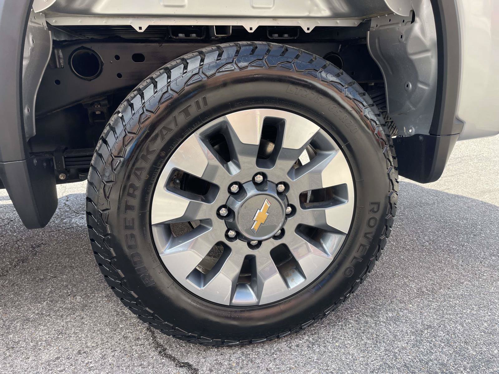 Used 2023 Chevrolet Silverado 2500 Custom w/ Gooseneck/5TH Wheel Package AWD/4WD image 27