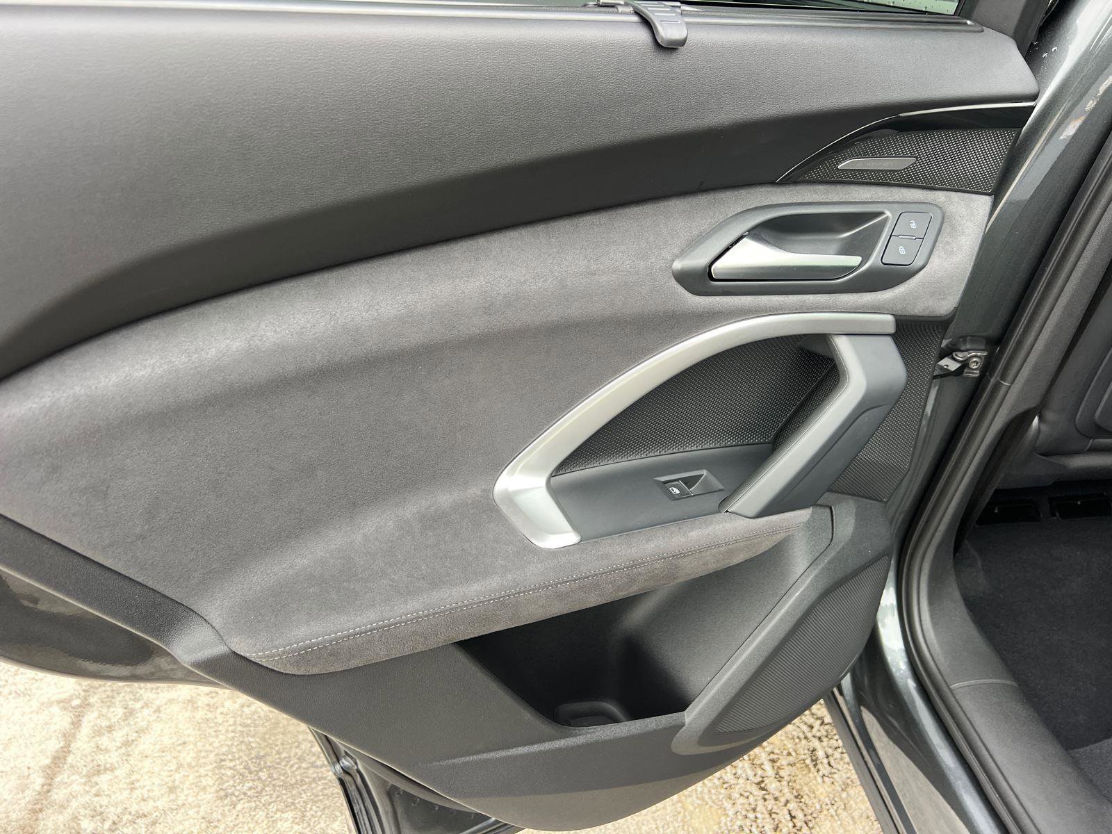 Used 2025 Audi SQ5 Premium Plus w/ Premium Plus Package image 22