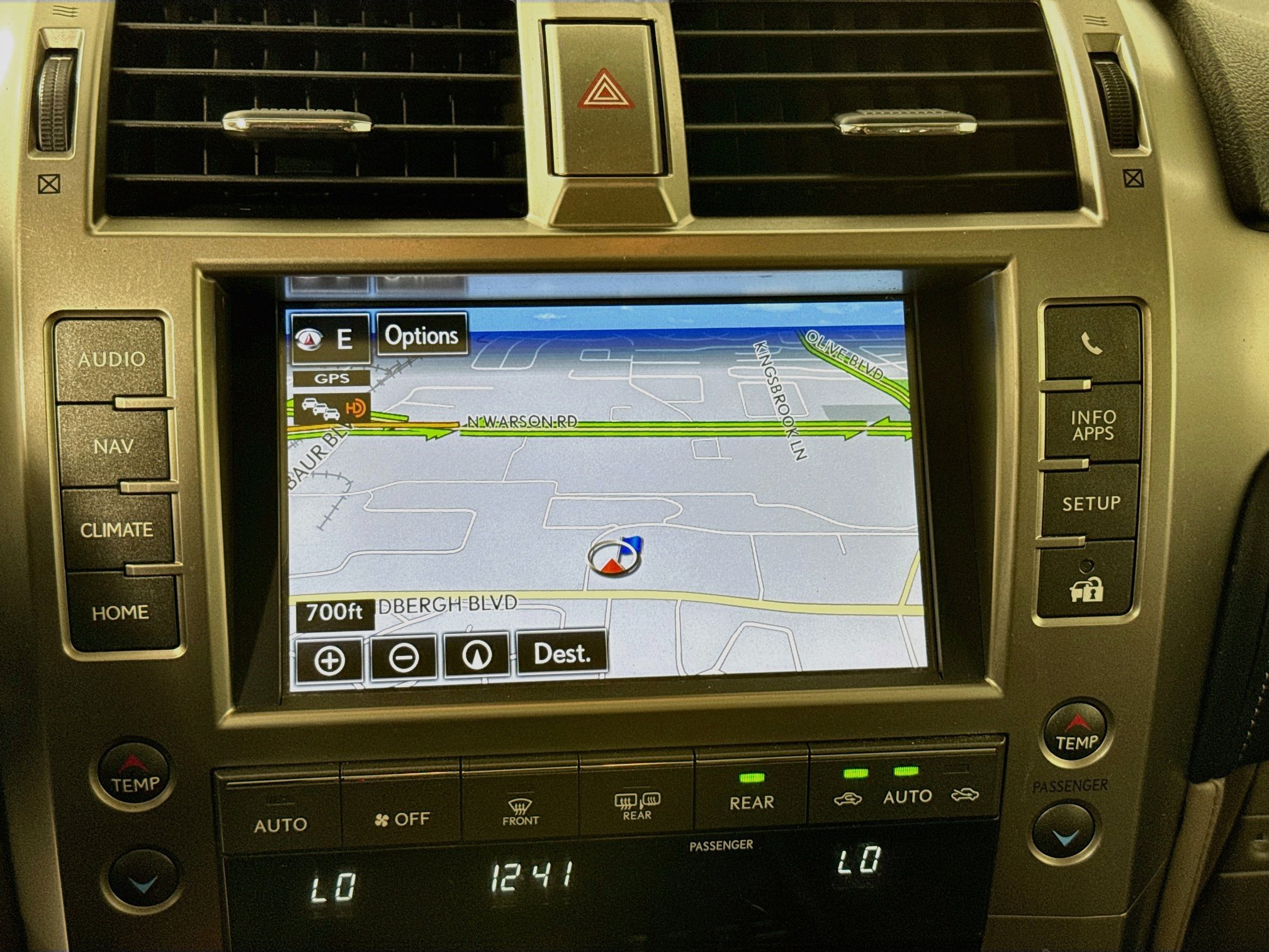 Used 2020 Lexus GX 460 Premium w/ Premium Package AWD/4WD image 16