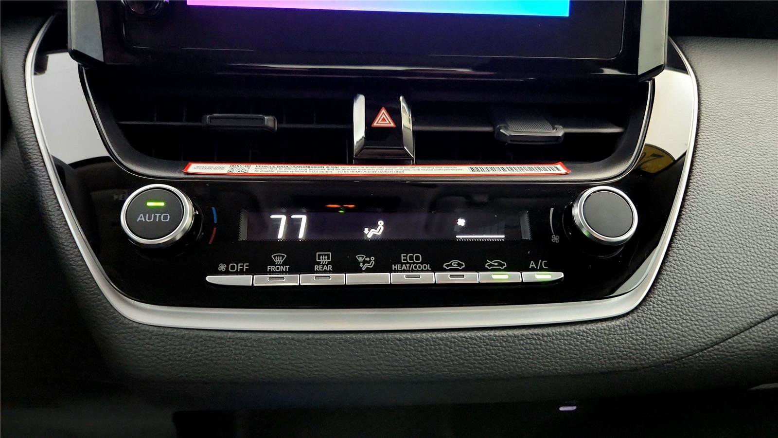 Certified 2025 Toyota Corolla LE image 27