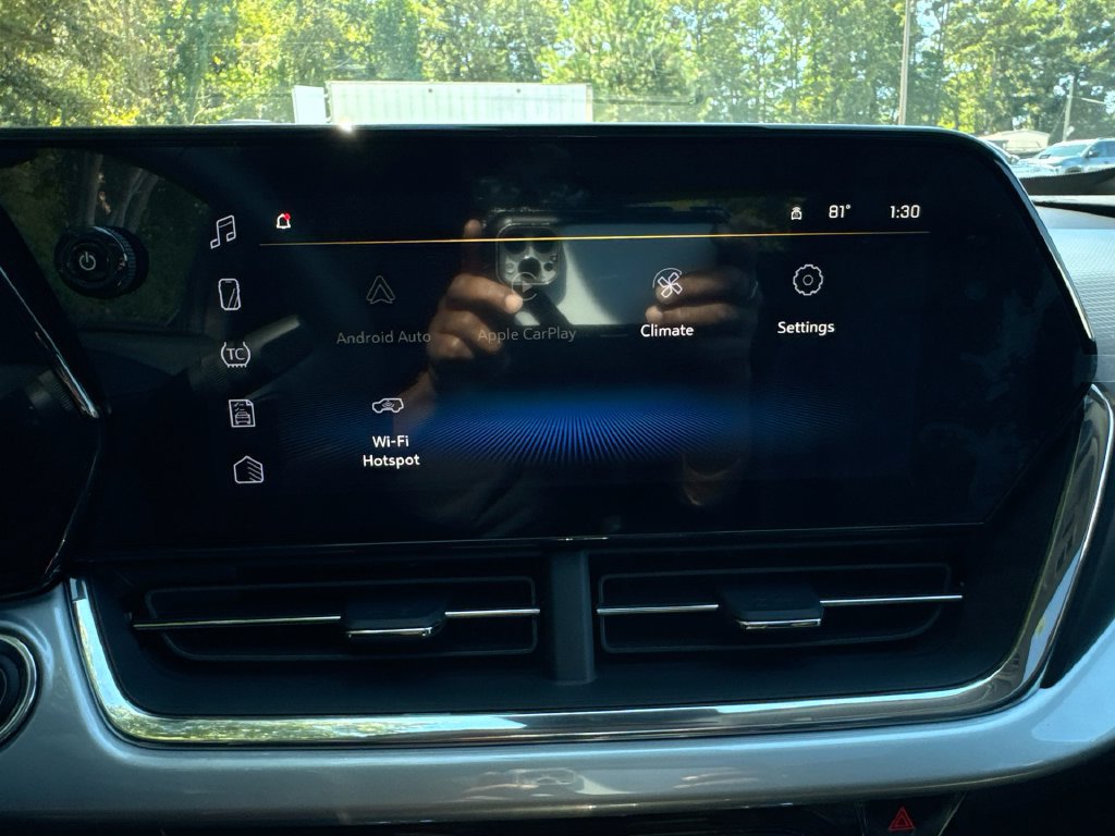 New 2026 Chevrolet Trax LT w/ Sunroof Package FWD image 27