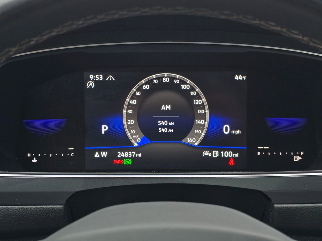 Used 2022 Volkswagen Tiguan SE image 27