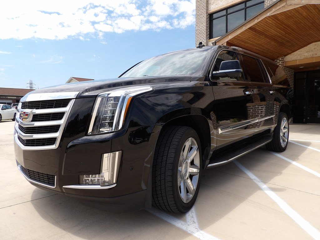 Used 2017 Cadillac Escalade ESV Luxury image 9
