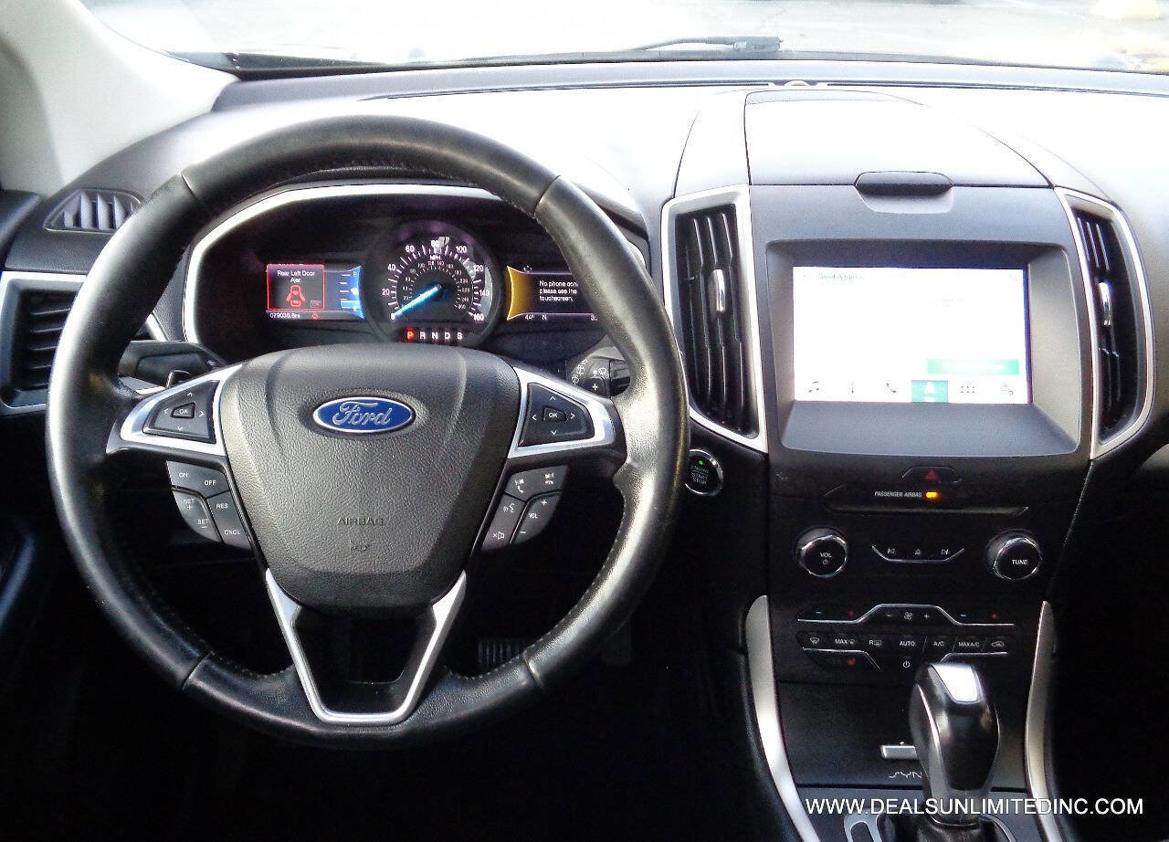 Used 2016 Ford Edge SEL w/ Equipment Group 201A image 10