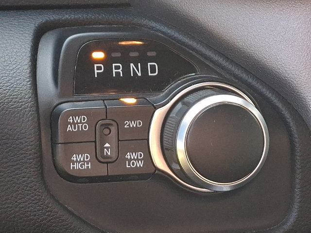 Used 2020 RAM 1500 Big Horn AWD/4WD image 11