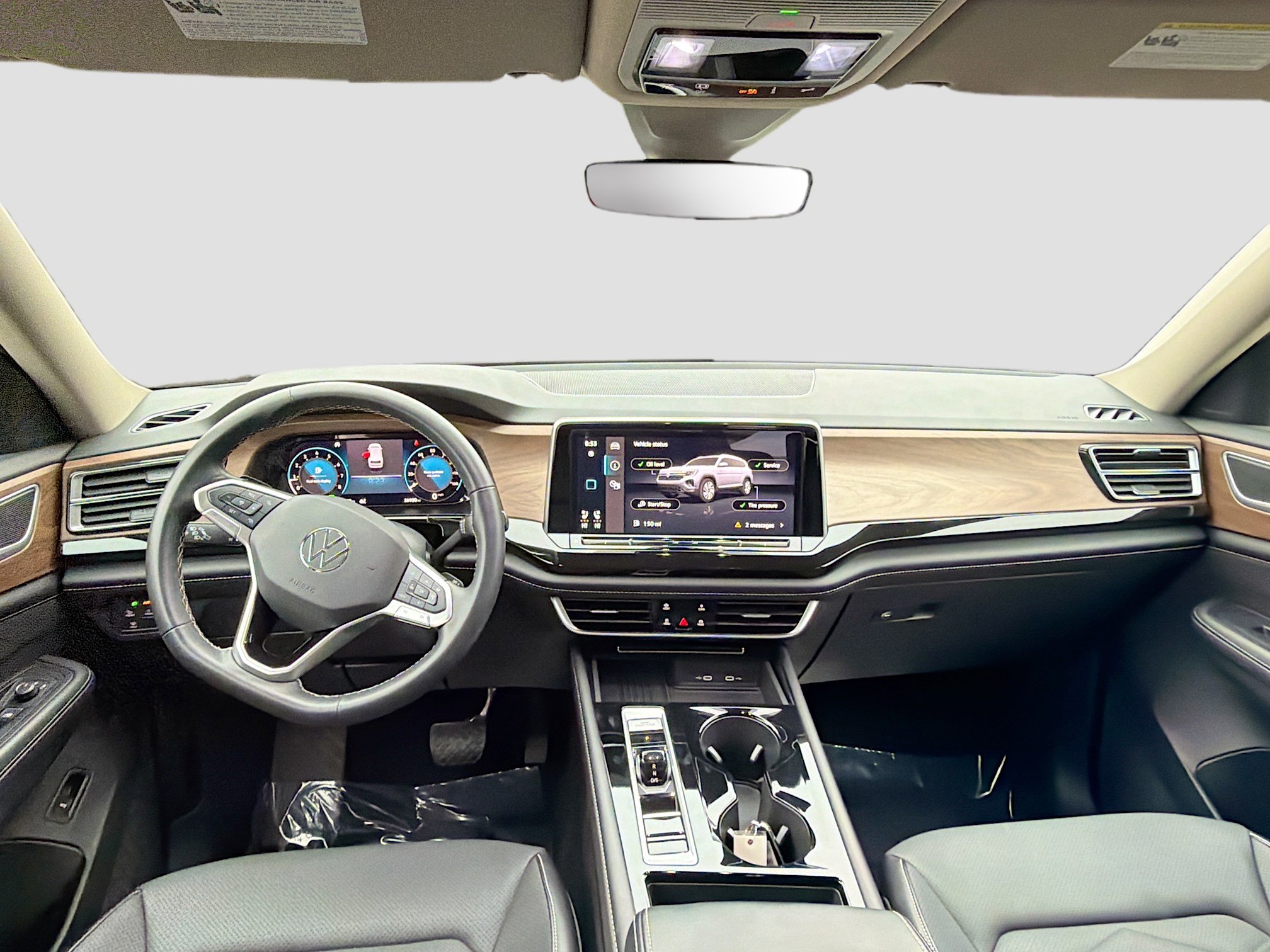 Used 2025 Volkswagen Atlas SE image 16