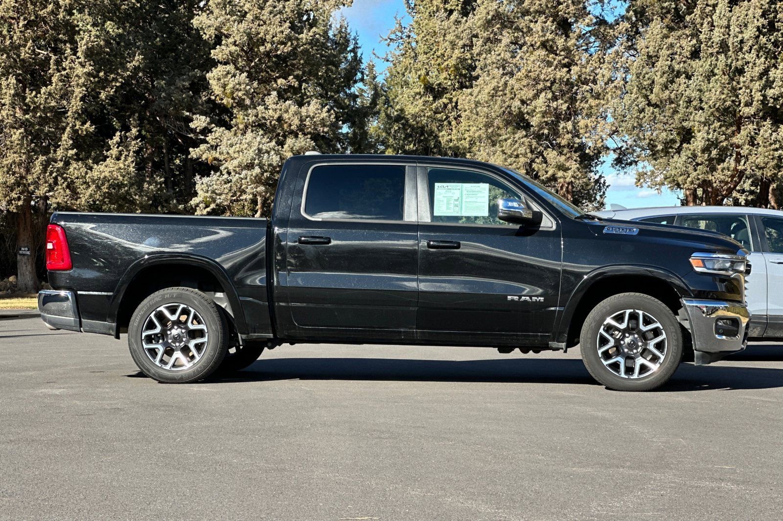 Used 2025 RAM 1500 Laramie image 3