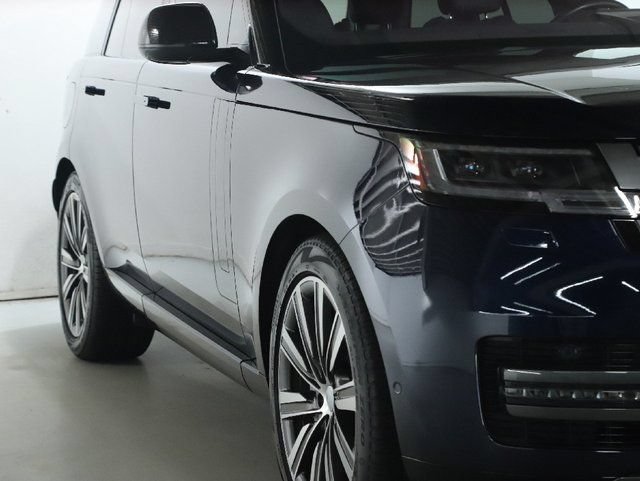 Certified 2023 Land Rover Range Rover SE AWD/4WD image 12
