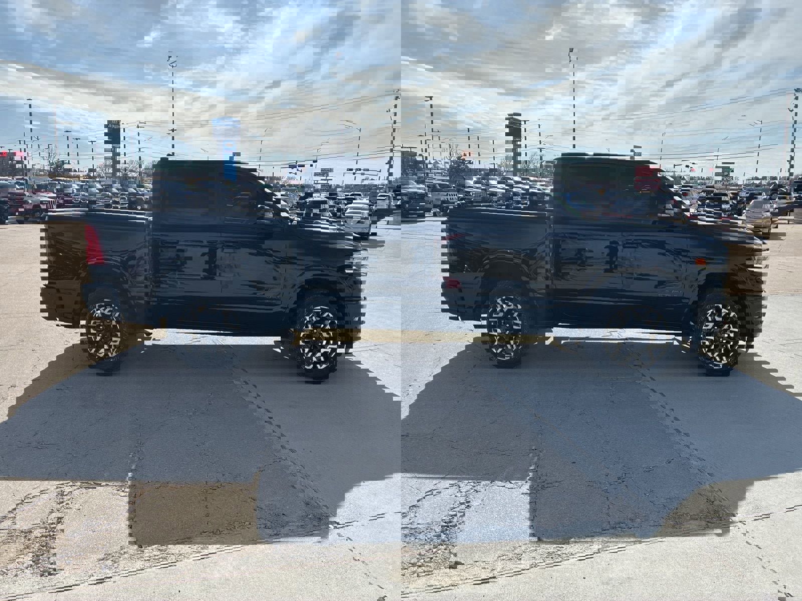 Used 2025 RAM 1500 Laramie w/ Sport Appearance Package image 7