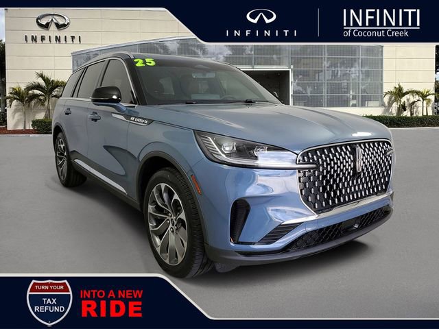 Used 2025 Lincoln Aviator Reserve w/ Illumination Package AWD/4WD image 1