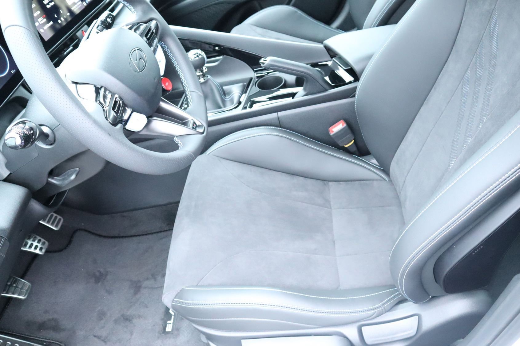 New 2026 Hyundai Elantra N image 18